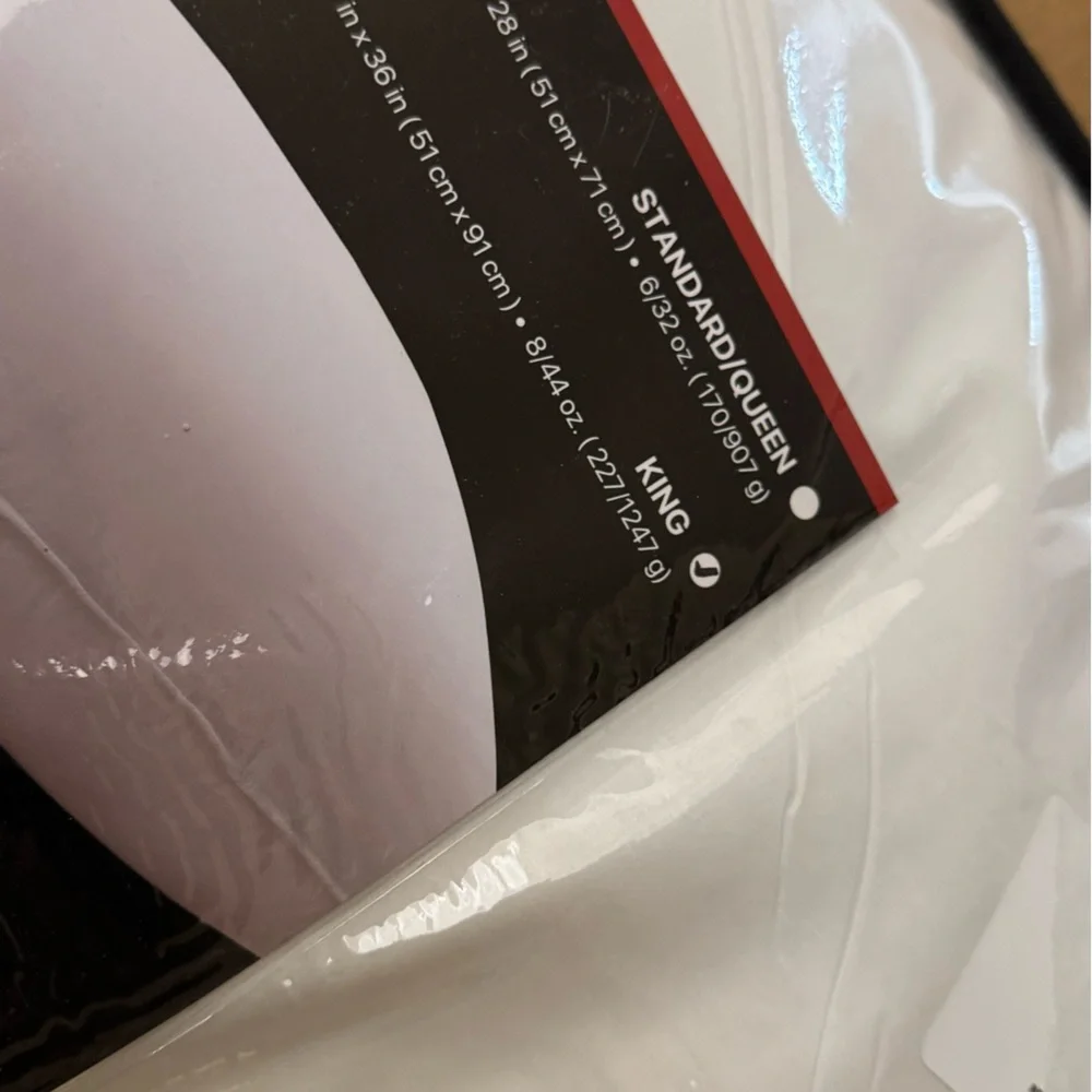 🎉LAST PIECE🎉 BEAUTY REST BLACK Luxurious Down And‎ Feather Blend Pillow